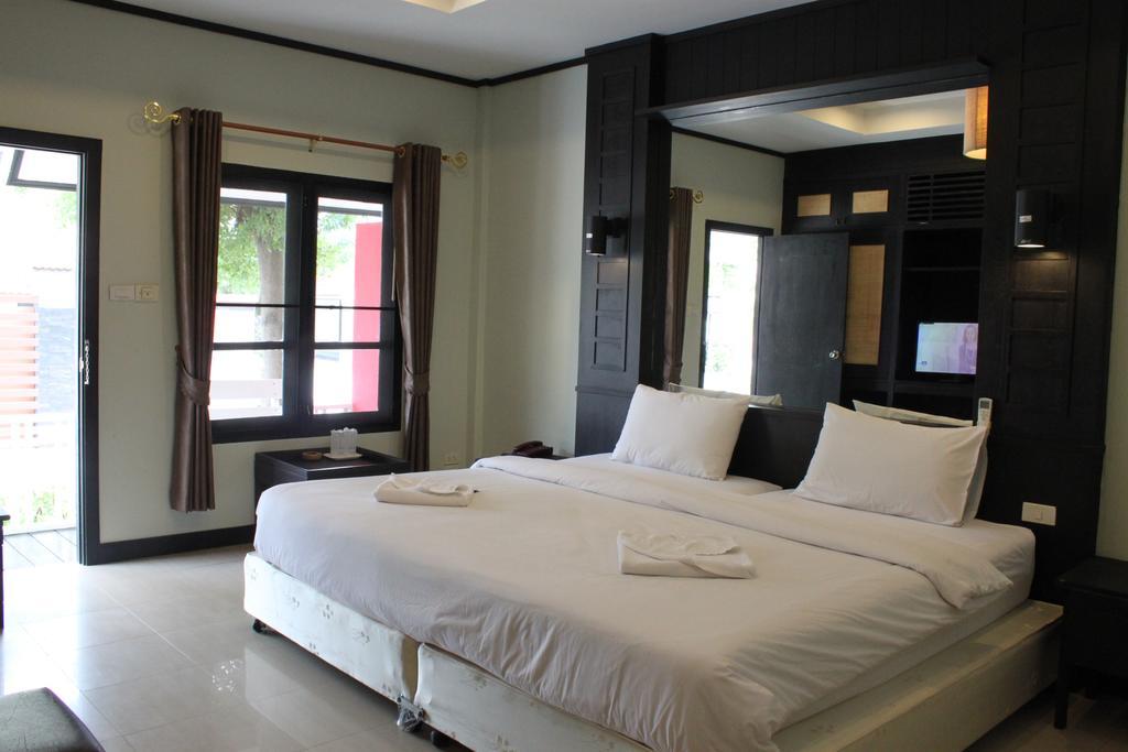 Nice Resort Pattaya Buitenkant foto